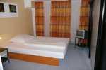 tn_Gaeszehaus_Thoele__Bilder__App_2__Zimmer_Nr_2_P1010210